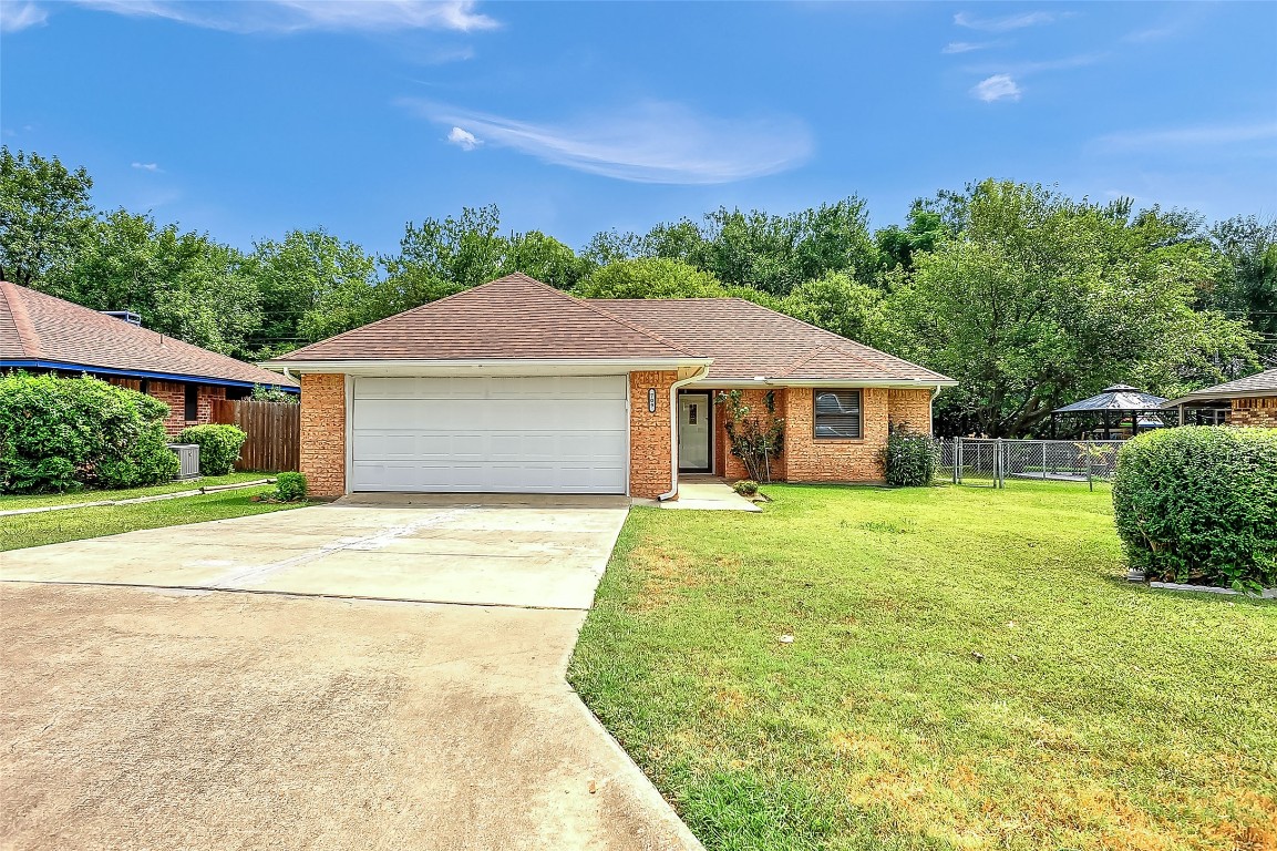 709 Patricia Drive Sherman TX 75090