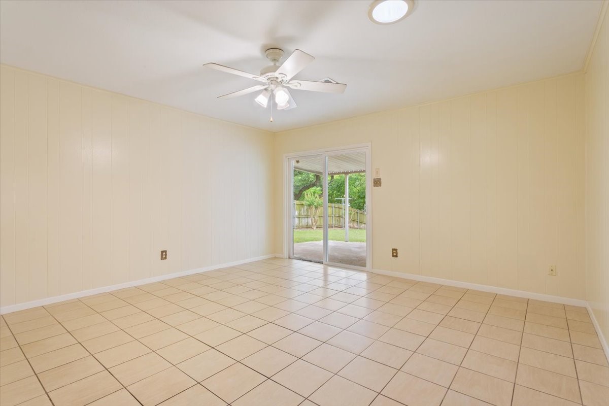 708 Wedgewood Drive Woodway TX 76712