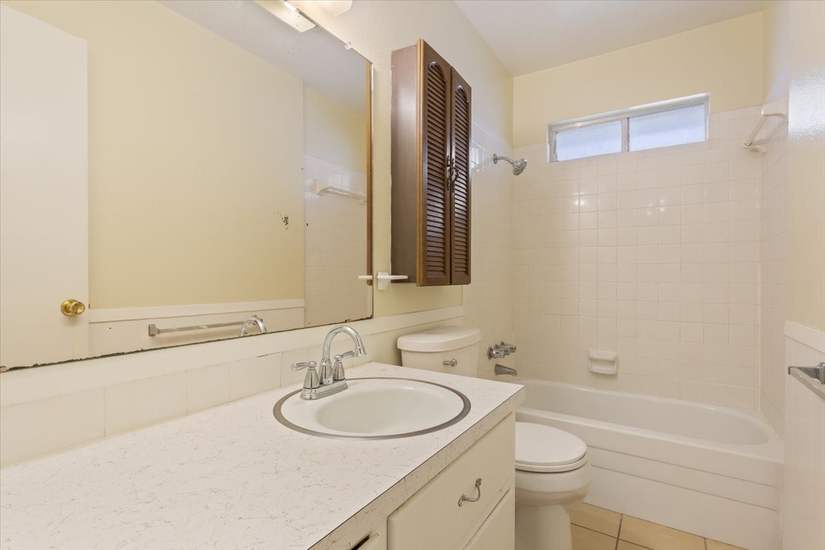 708 Wedgewood Drive Woodway TX 76712