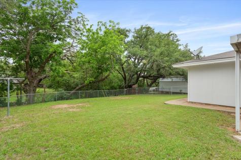 708 Wedgewood Drive Woodway TX 76712