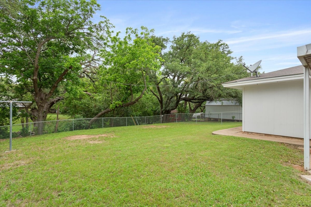 708 Wedgewood Drive Woodway TX 76712