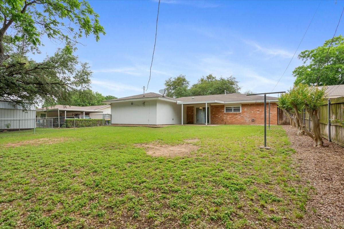 708 Wedgewood Drive Woodway TX 76712