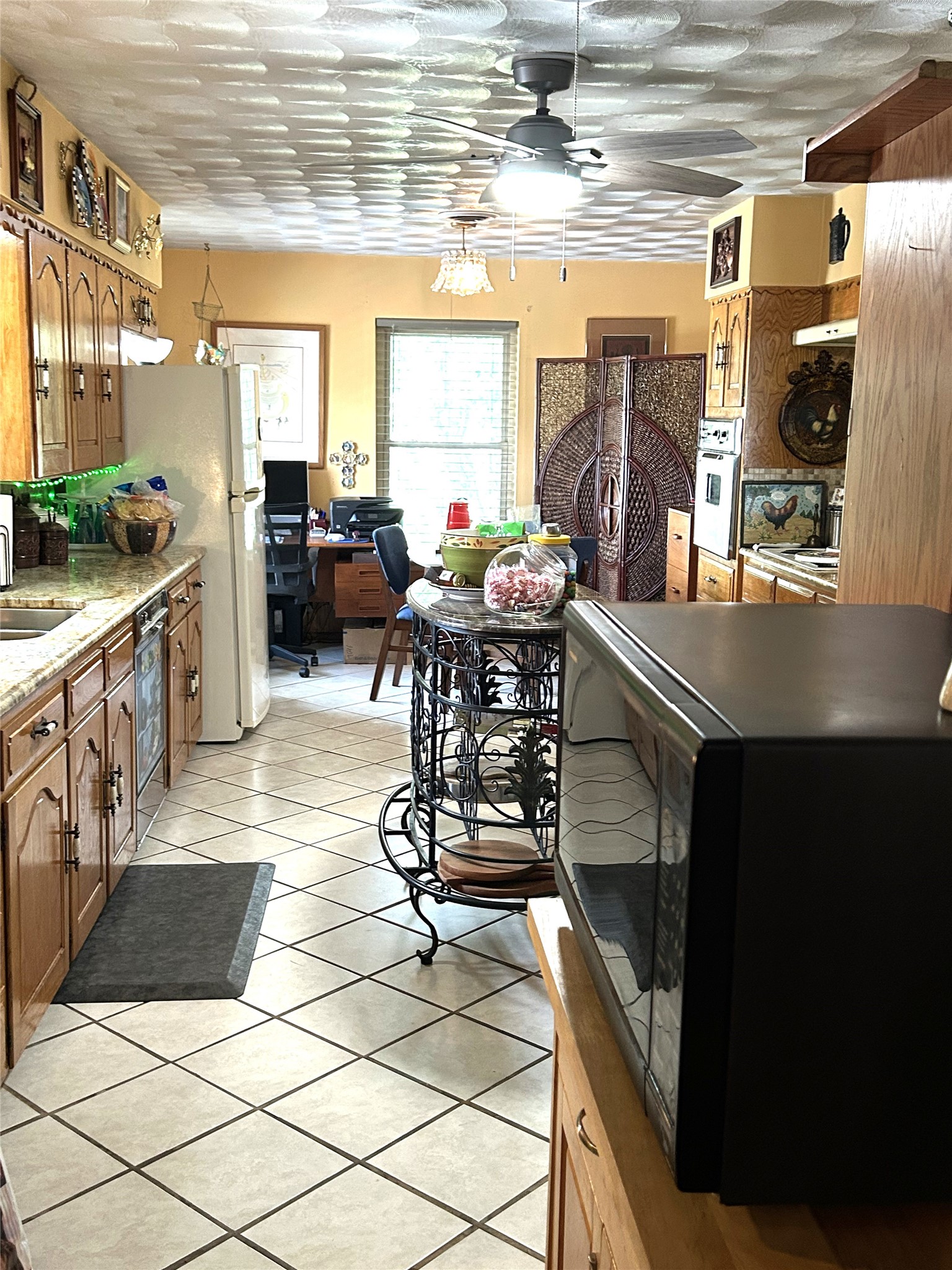 105 Lindenwood Drive Lancaster TX 75134
