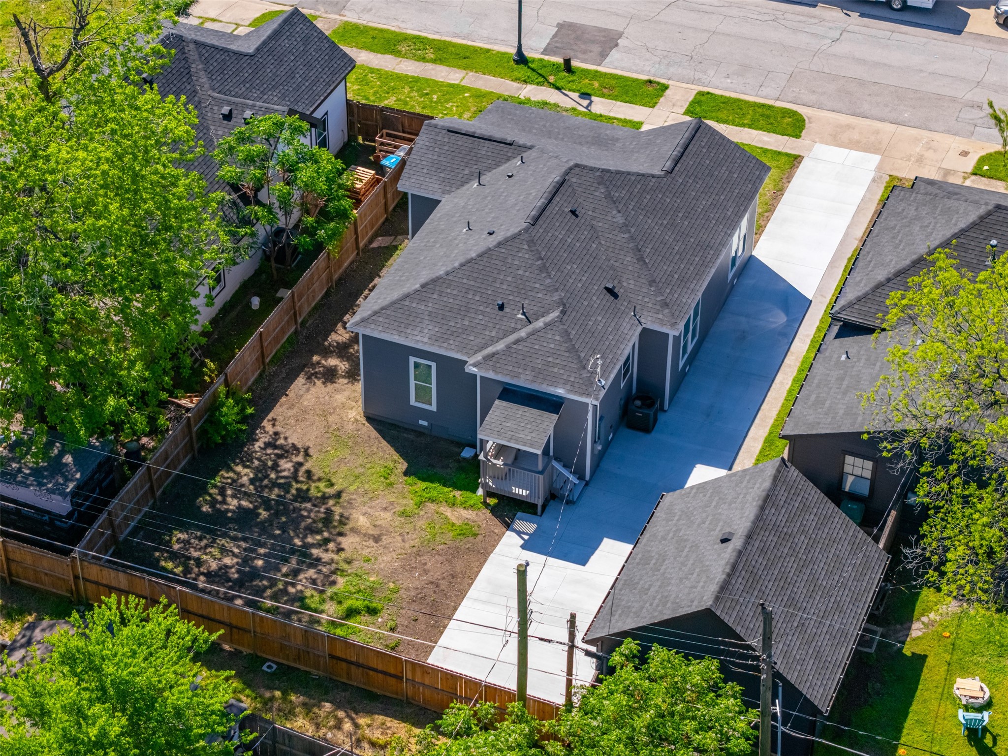 915 E Humbolt Street Fort Worth TX 76104