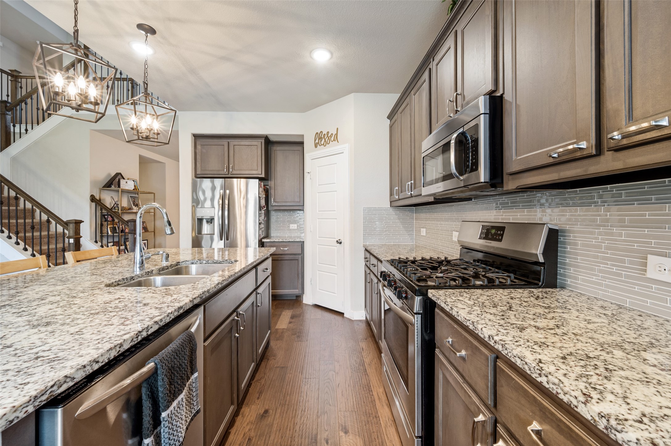 1820 Drover Creek Road Aubrey TX 76227