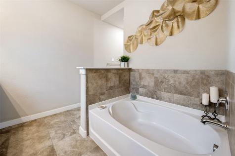 1820 Drover Creek Road Aubrey TX 76227
