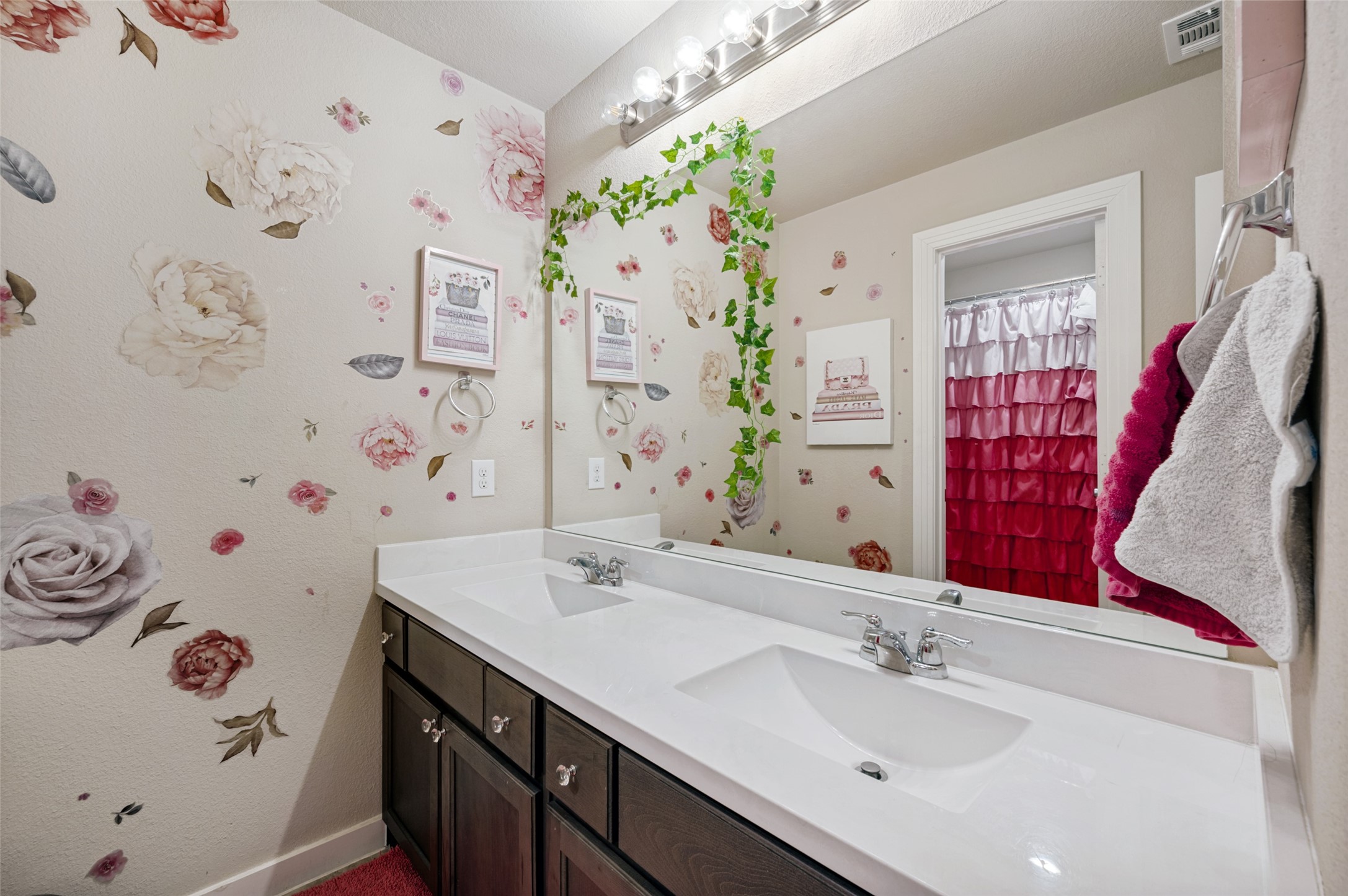 1820 Drover Creek Road Aubrey TX 76227