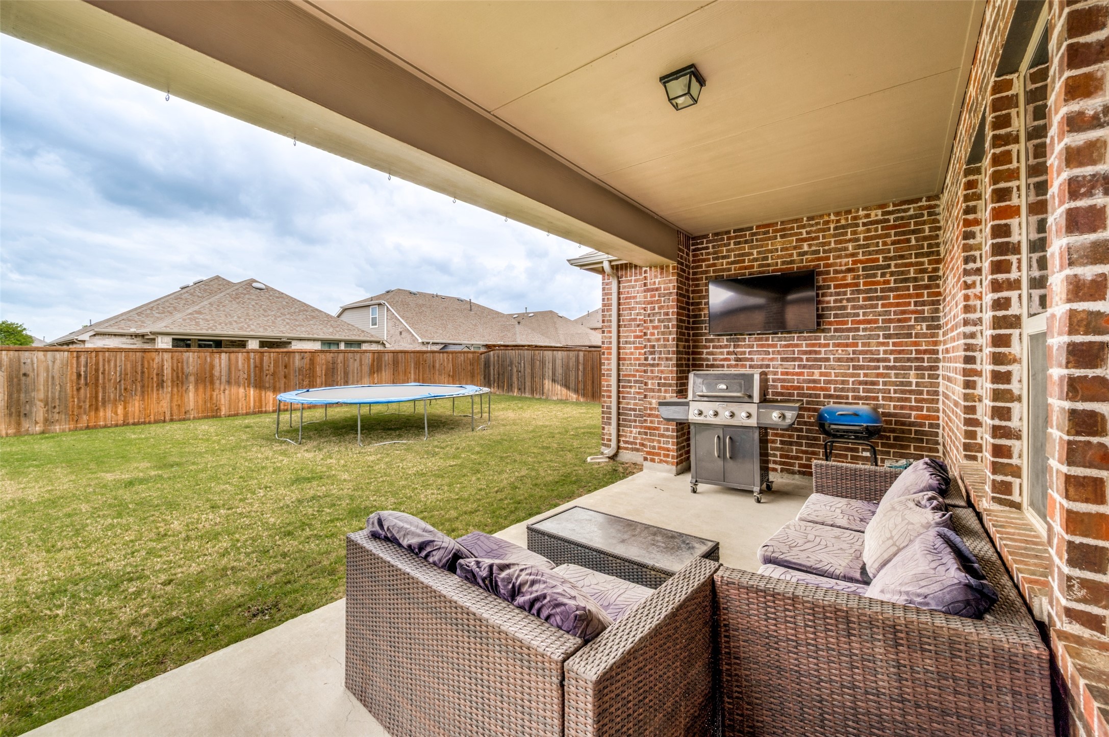 1820 Drover Creek Road Aubrey TX 76227