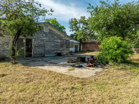 1089 State Highway 22 Whitney TX 76692