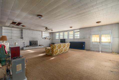 1089 State Highway 22 Whitney TX 76692