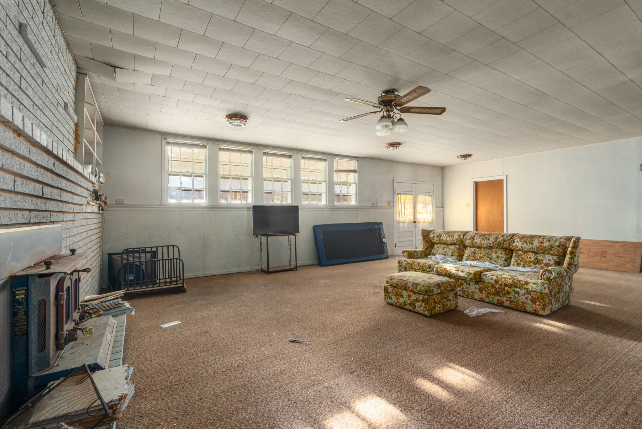 1089 State Highway 22 Whitney TX 76692