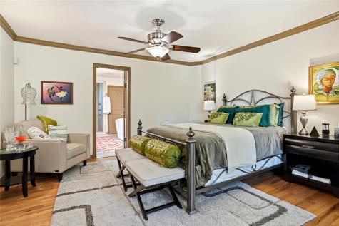 726 Forest Street Grapevine TX 76051