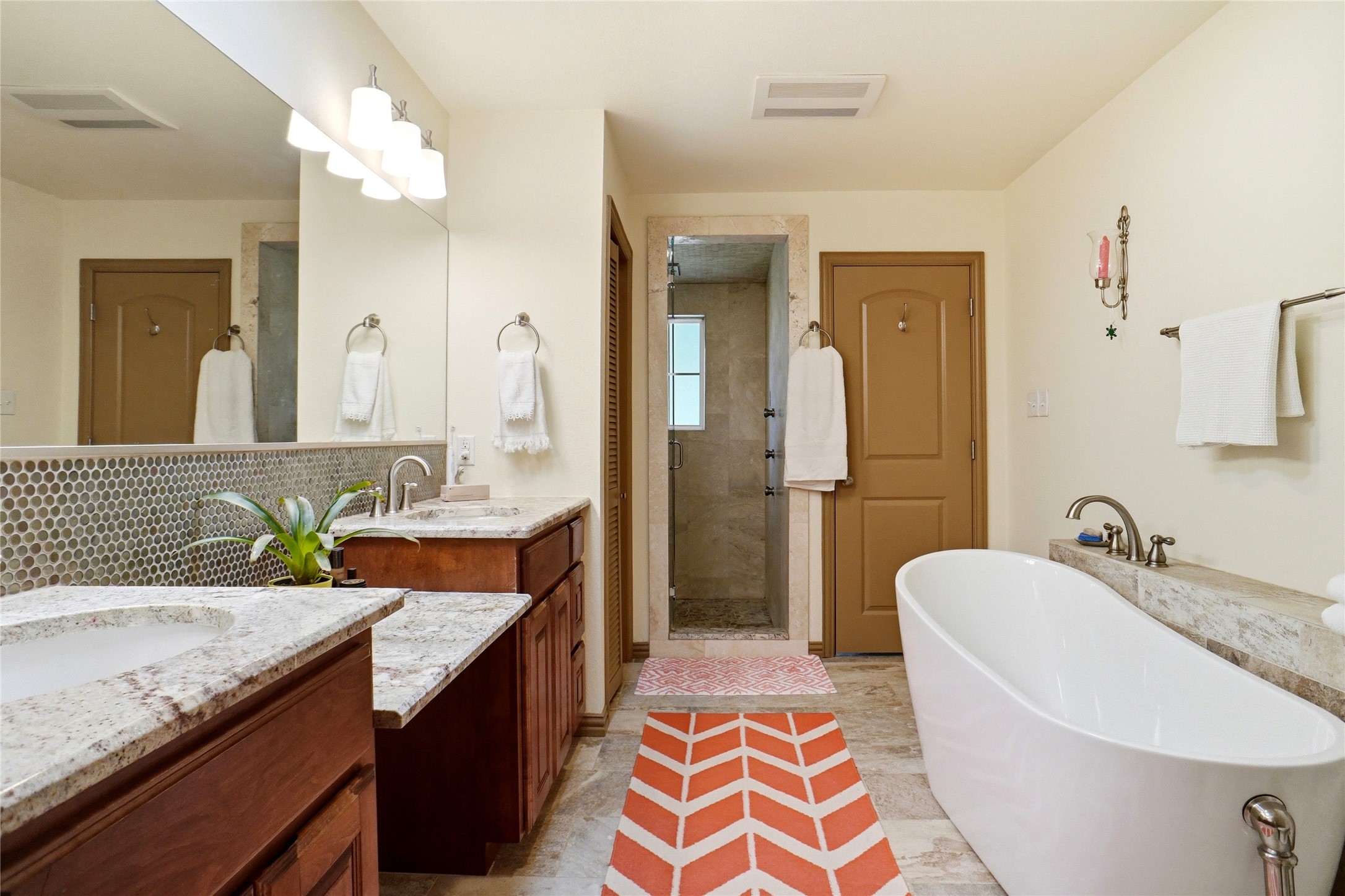 726 Forest Street Grapevine TX 76051