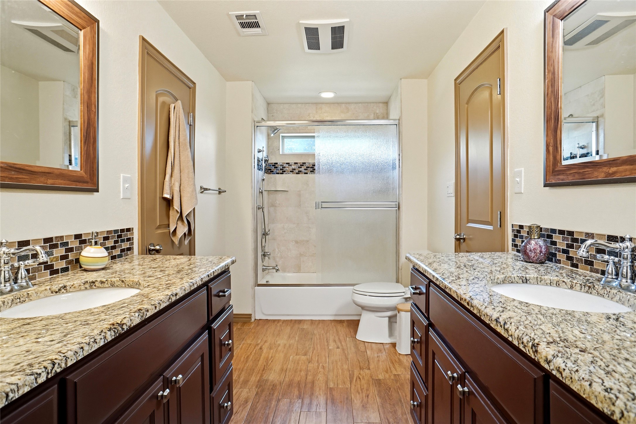726 Forest Street Grapevine TX 76051