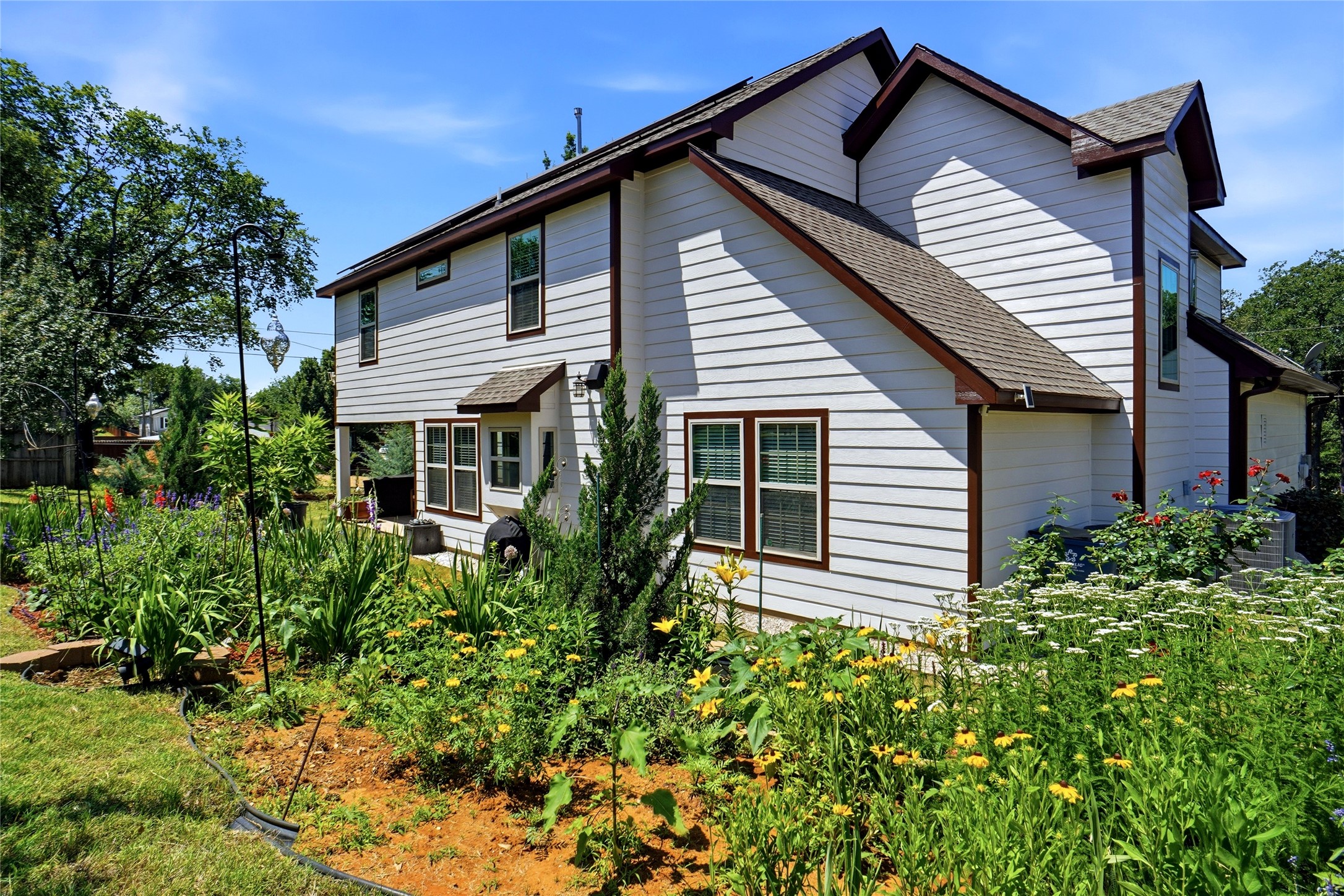 726 Forest Street Grapevine TX 76051