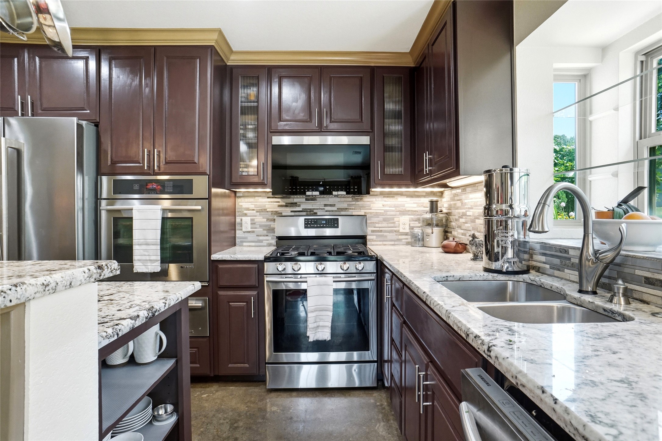 726 Forest Street Grapevine TX 76051