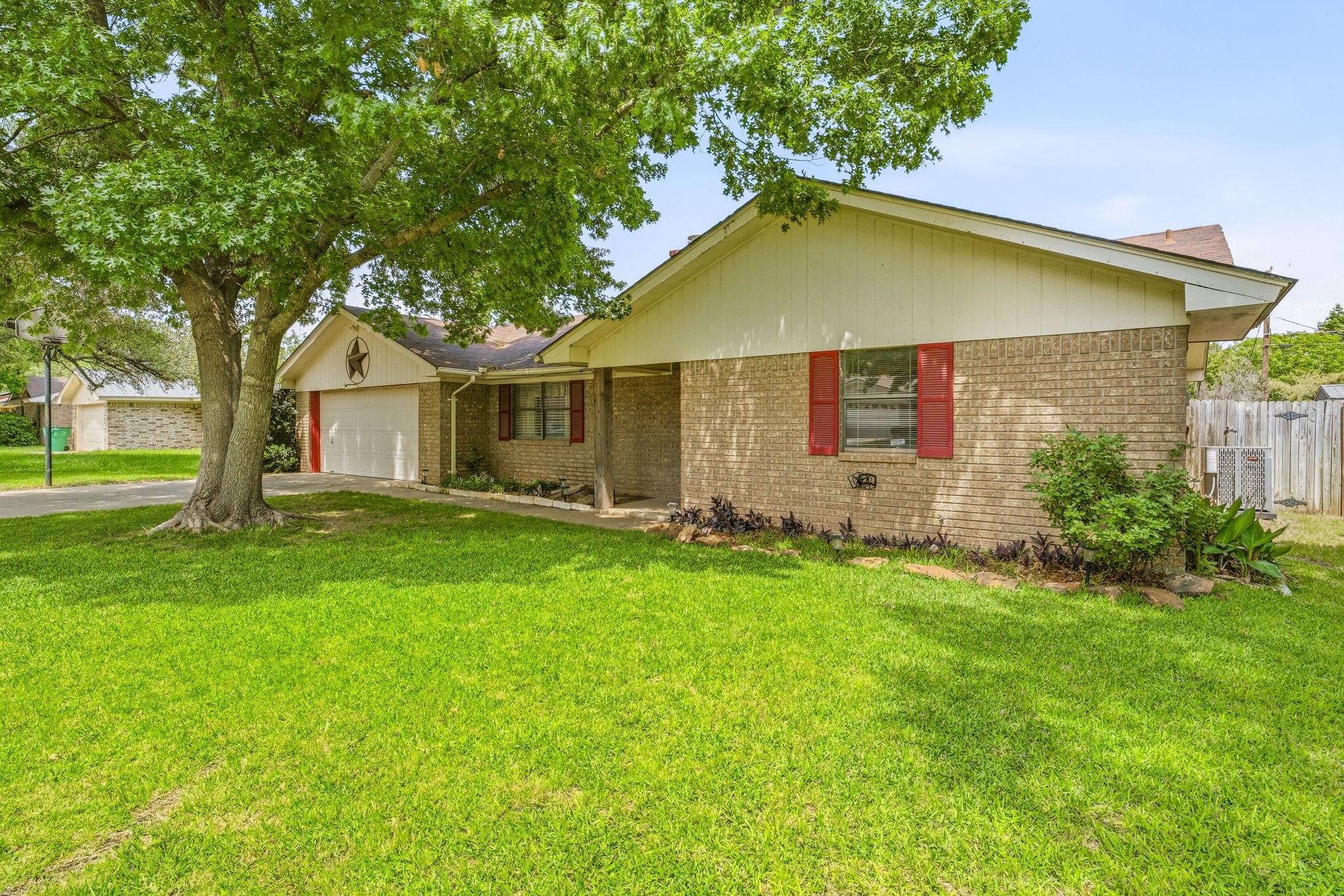 1407 Inglewood Drive Stephenville TX 76401