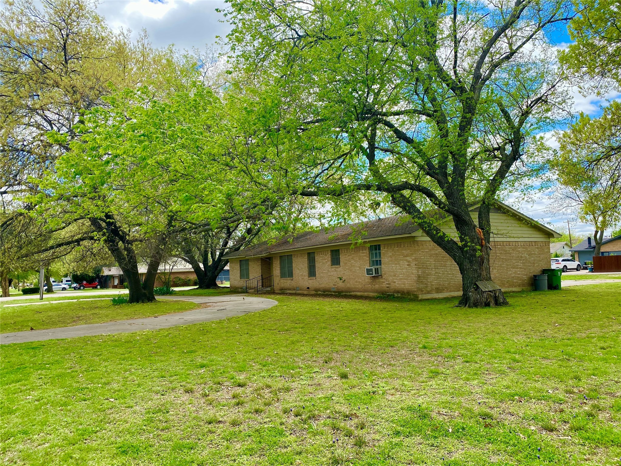 100 N Florence Street Tioga TX 76271