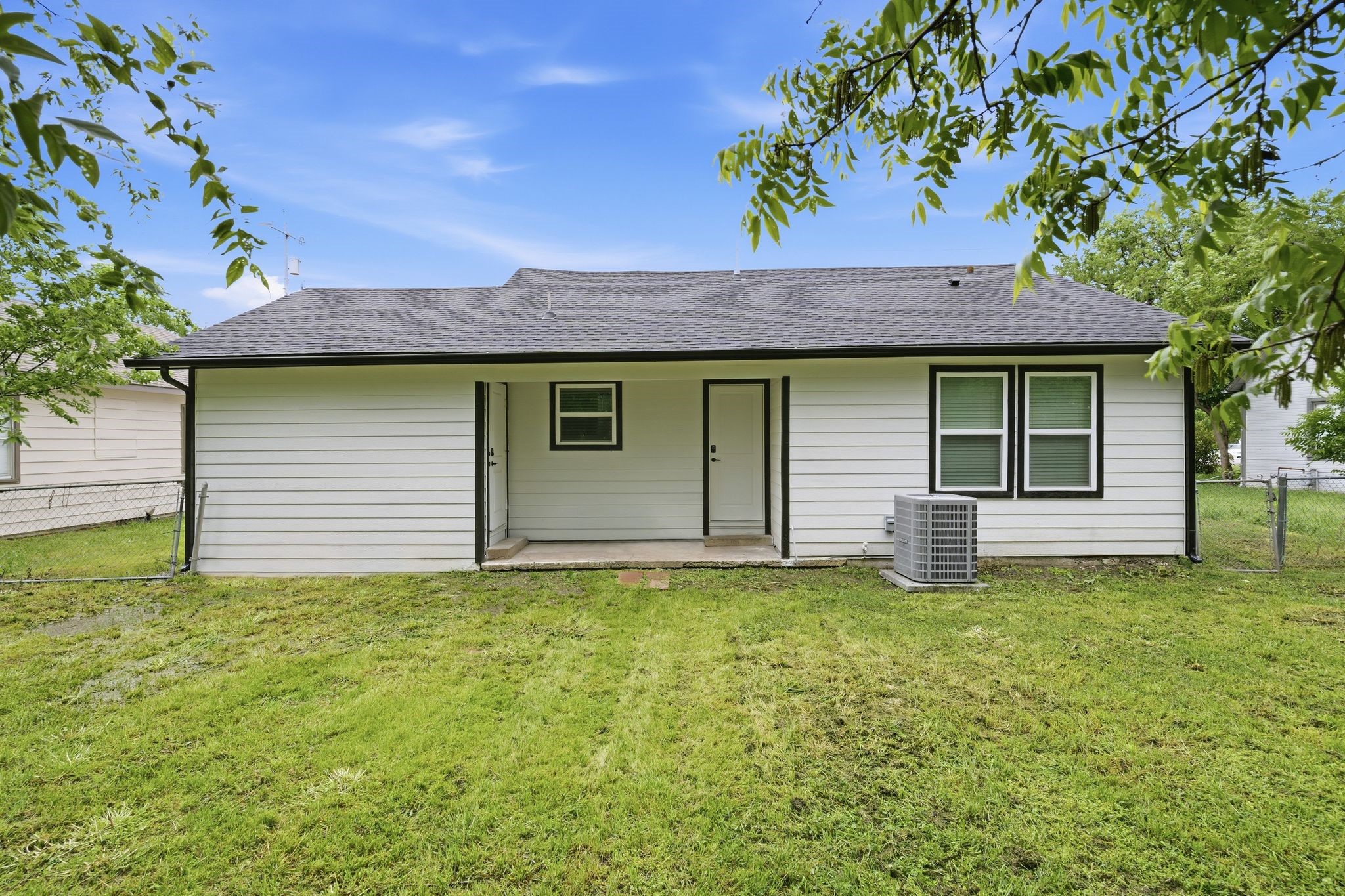 111 S 5th Street Sanger TX 76266