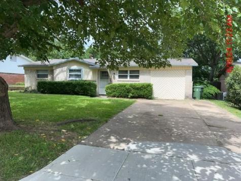 1904 Alan A Dale Road Arlington TX 76013