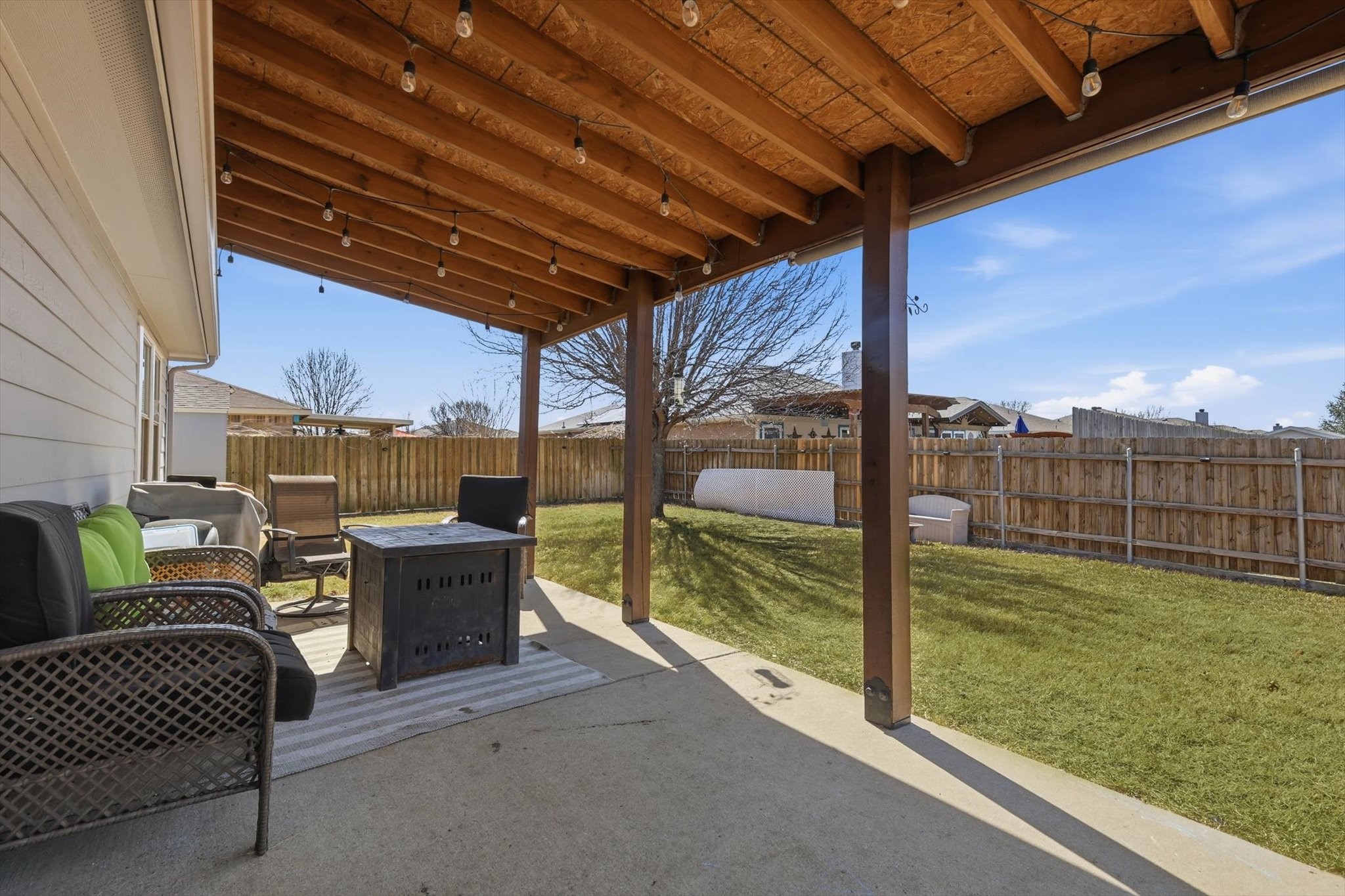 205 Comanche Trail Krum TX 76249