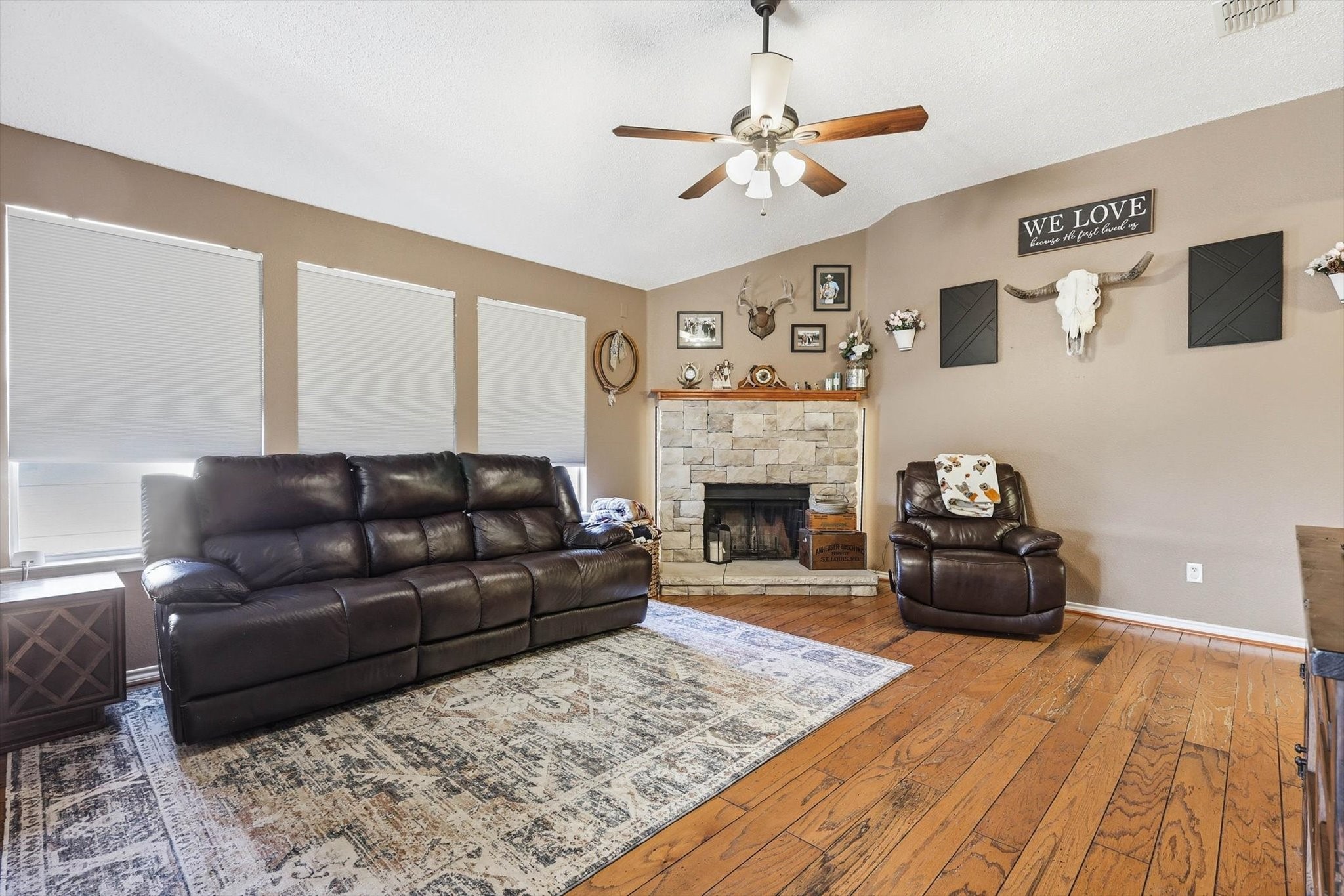 205 Comanche Trail Krum TX 76249