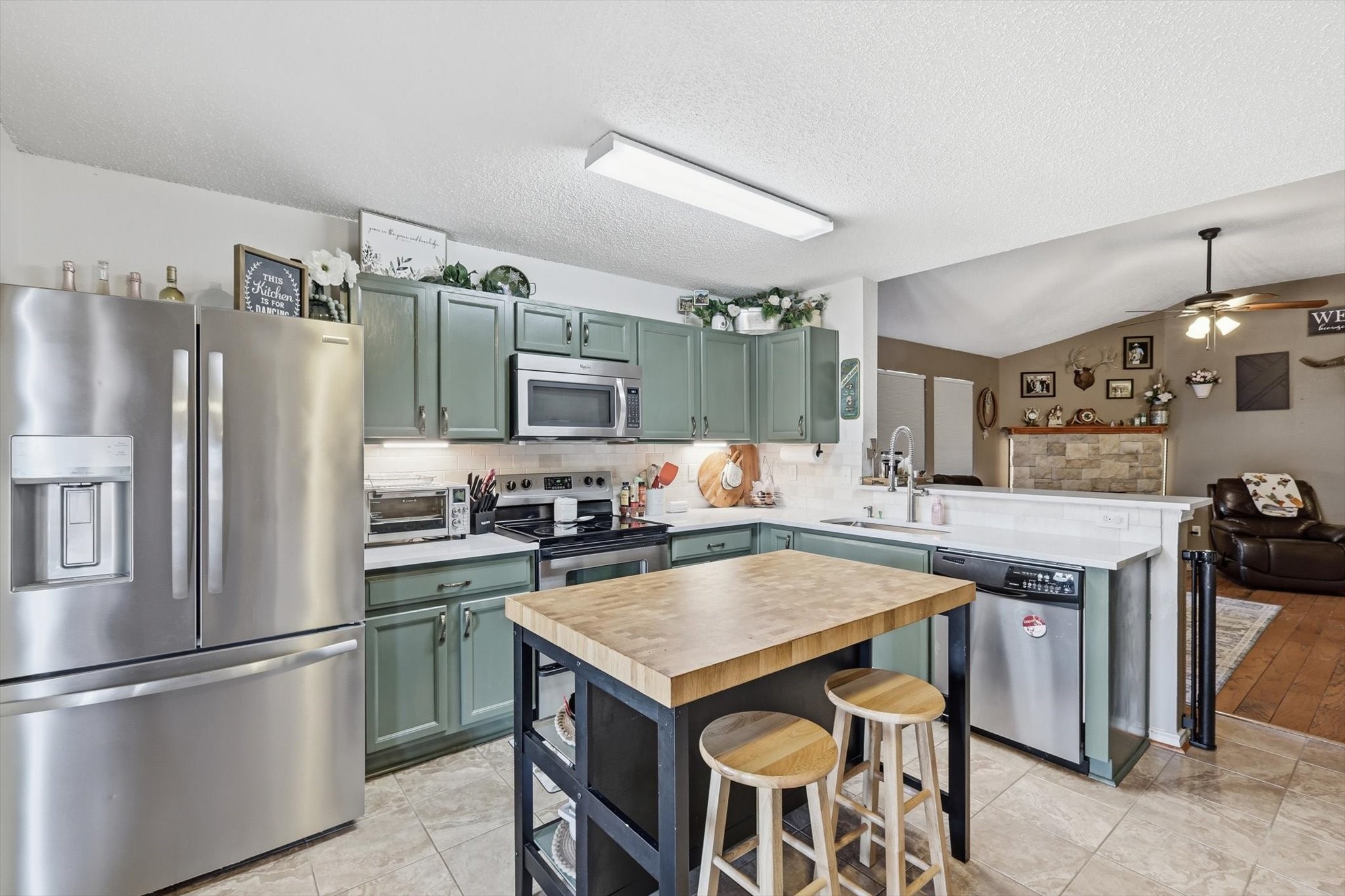205 Comanche Trail Krum TX 76249