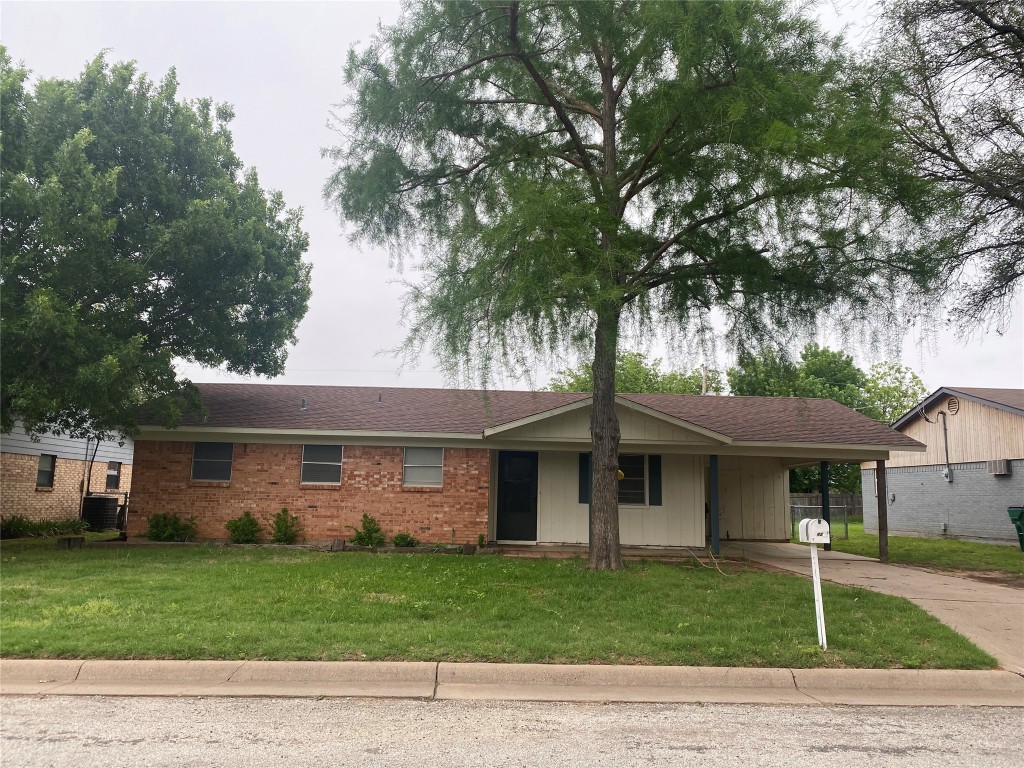 1423 Fairway Drive Graham TX 76450