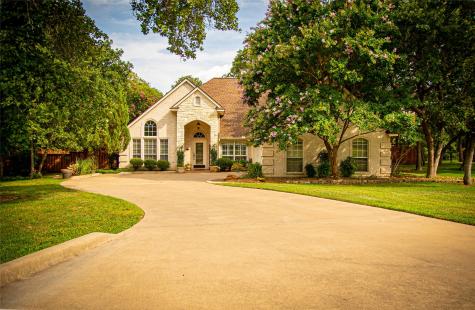 6709 Forest Oaks Court Granbury TX 76049