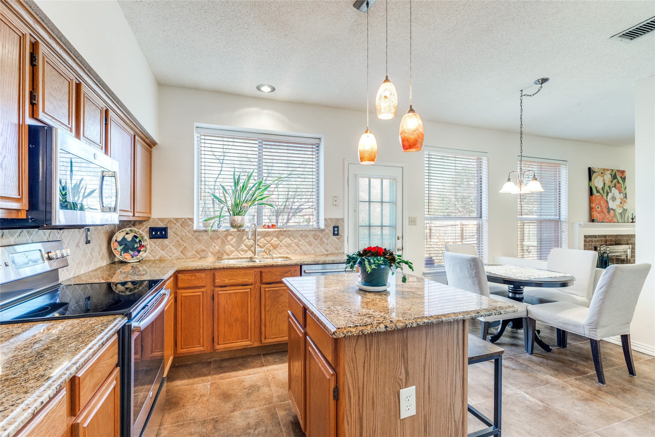 6841 Douglas Creek Plano TX 75023