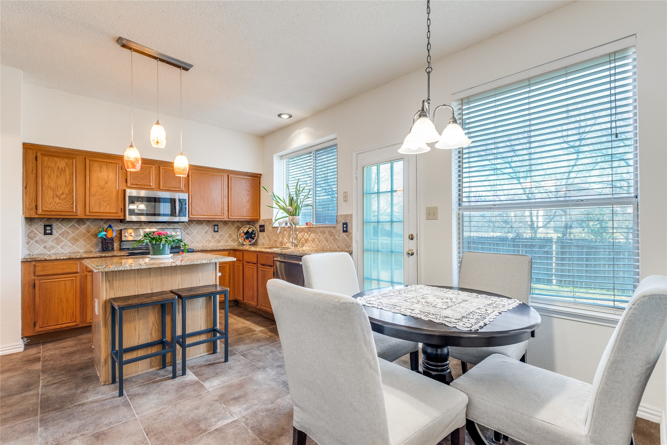 6841 Douglas Creek Plano TX 75023