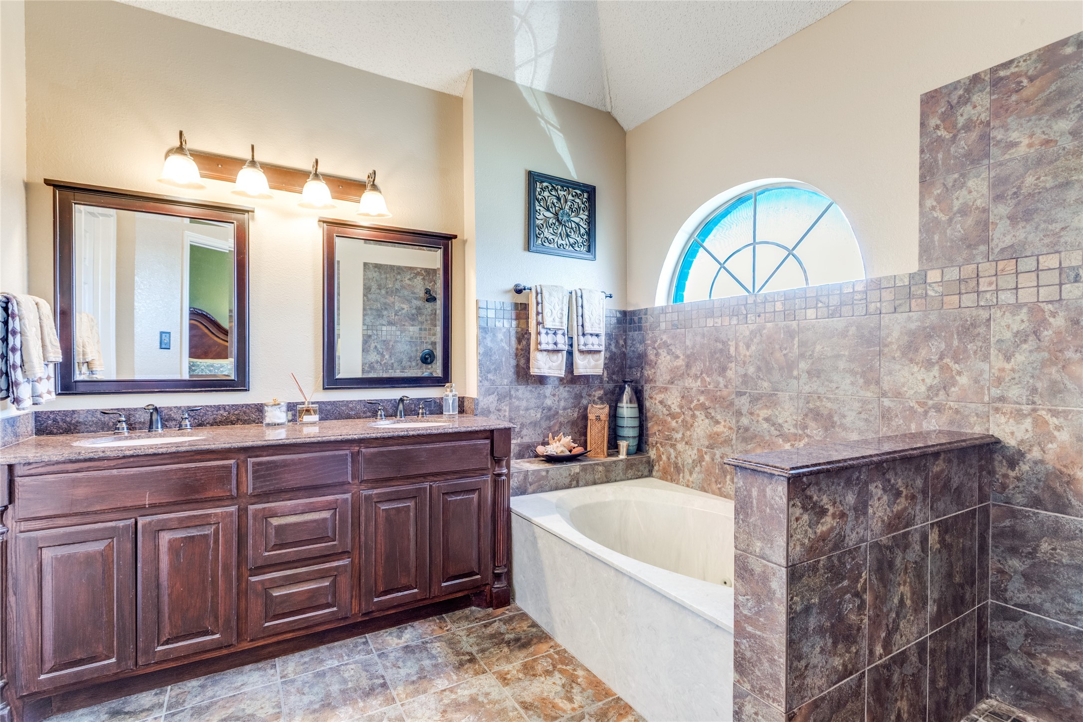 6841 Douglas Creek Plano TX 75023