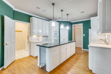 8707 S Monticello Circle Granbury TX 76049