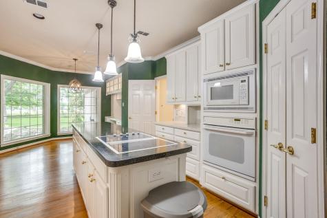 8707 S Monticello Circle Granbury TX 76049
