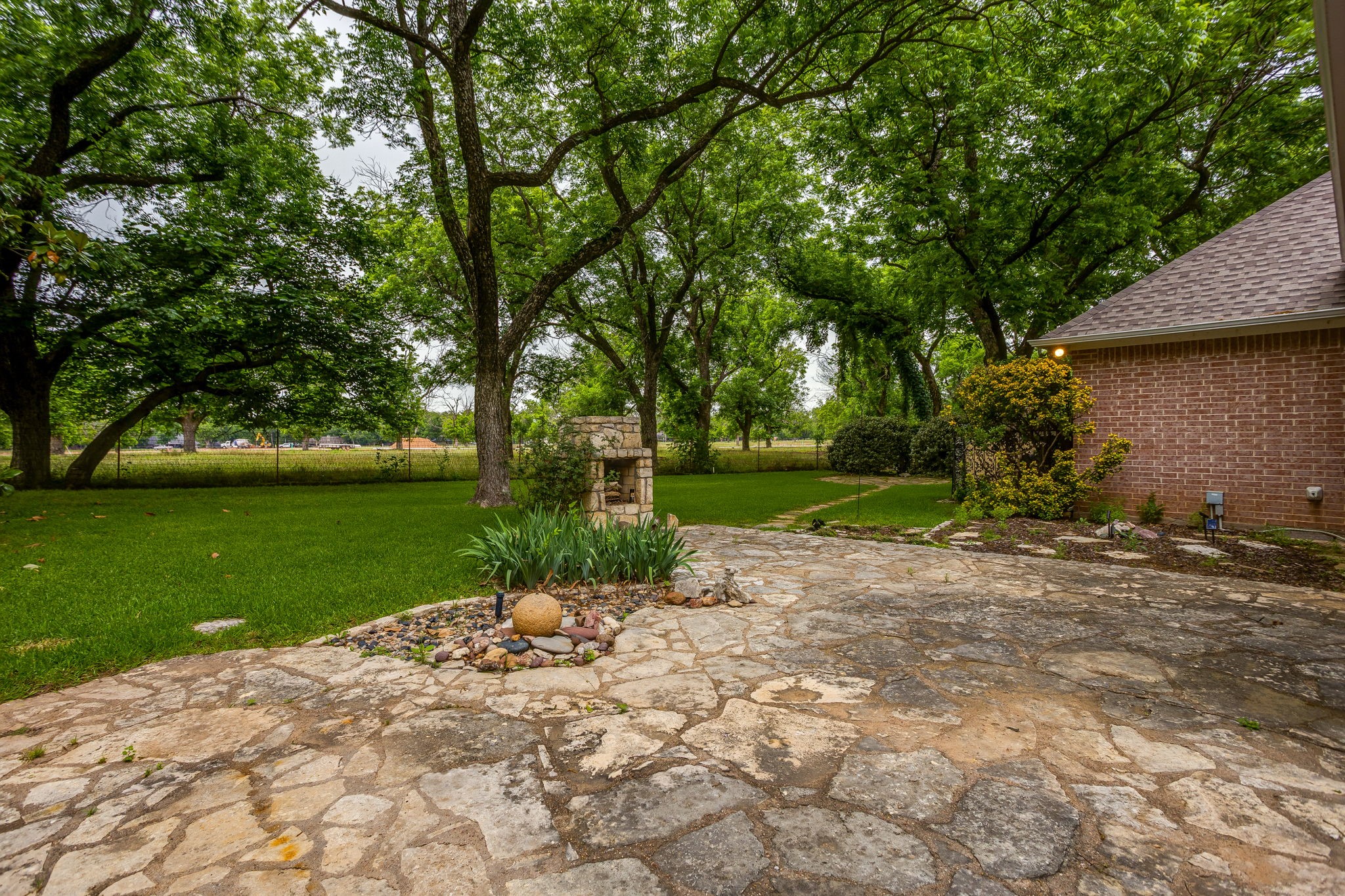 8707 S Monticello Circle Granbury TX 76049