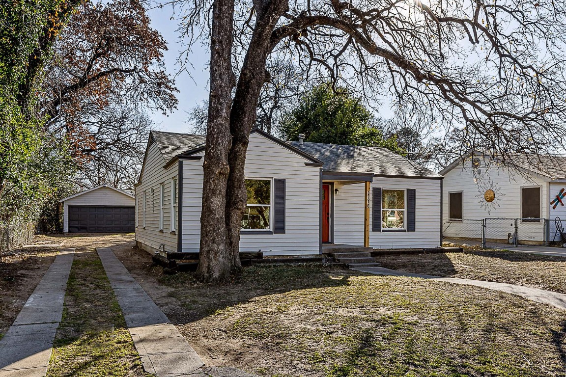 3716 Earl Street Fort Worth TX 76111