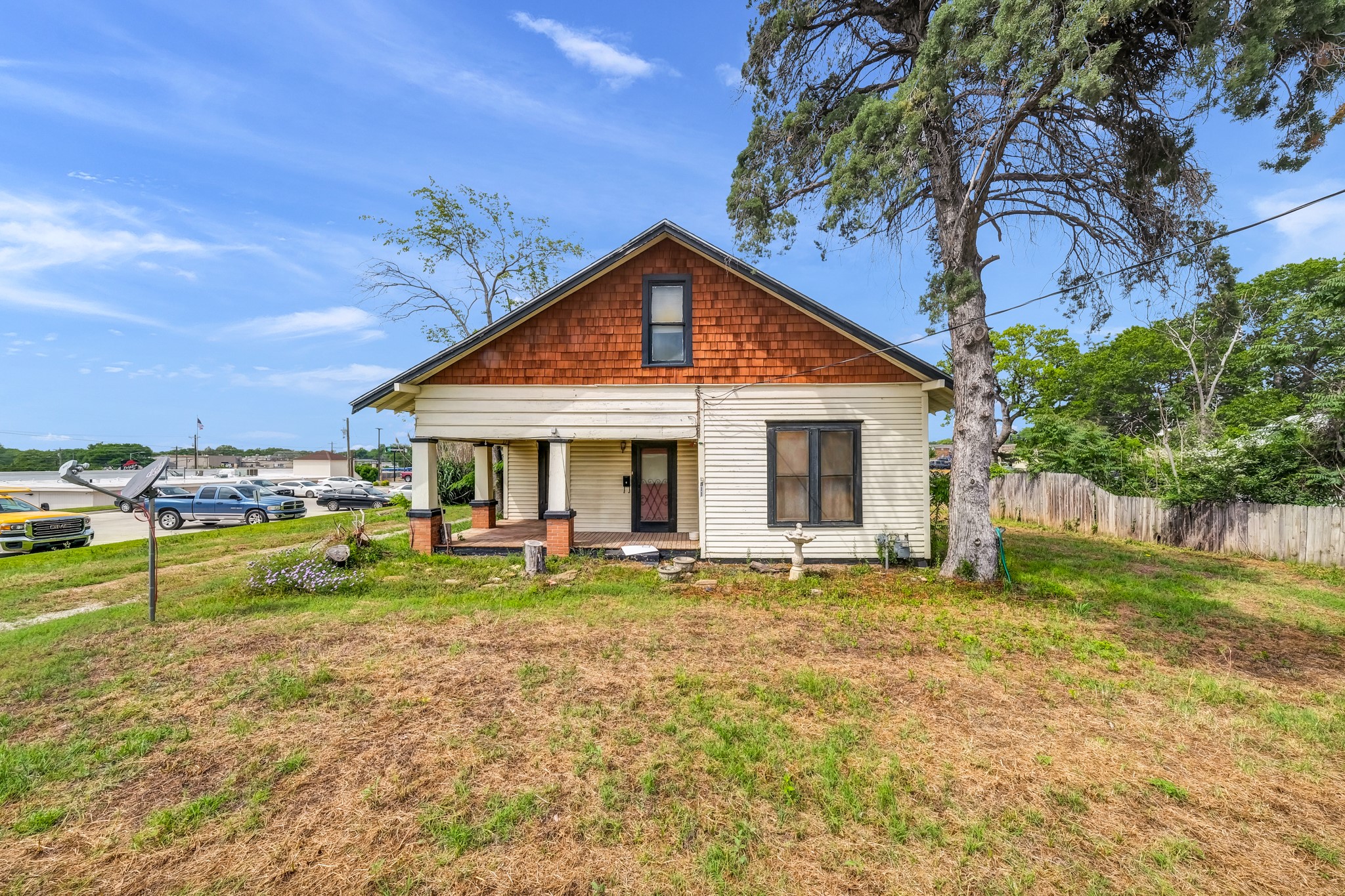 811 E Oak Street Weatherford TX 76086