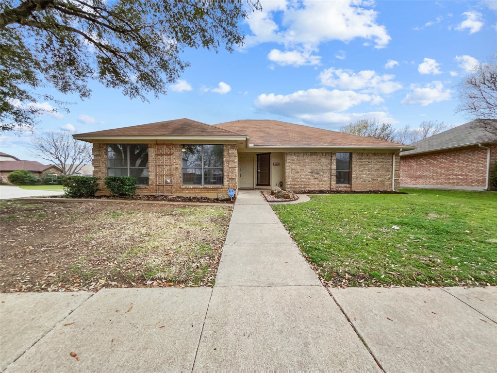 7701 Prairie Drive Watauga TX 76148