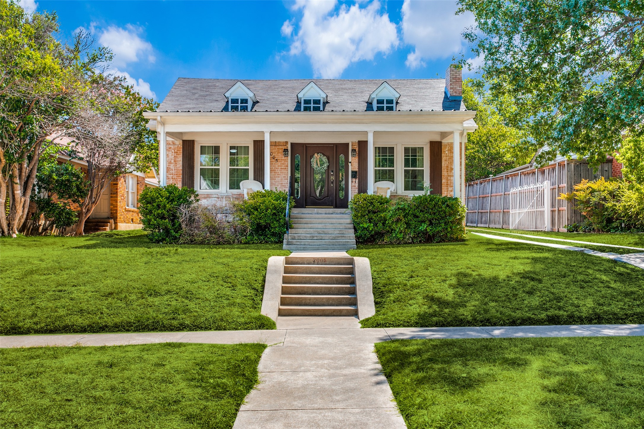 3005 6th Avenue Fort Worth TX 76110