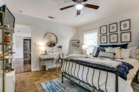 3005 6th Avenue Fort Worth TX 76110