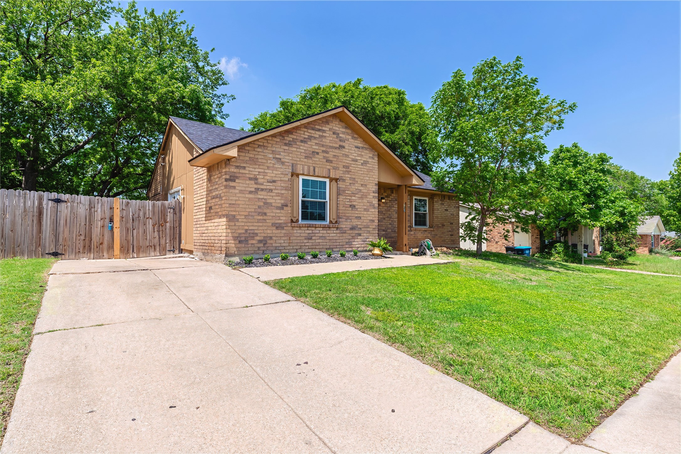 720 Sandstone Drive Fort Worth TX 76120