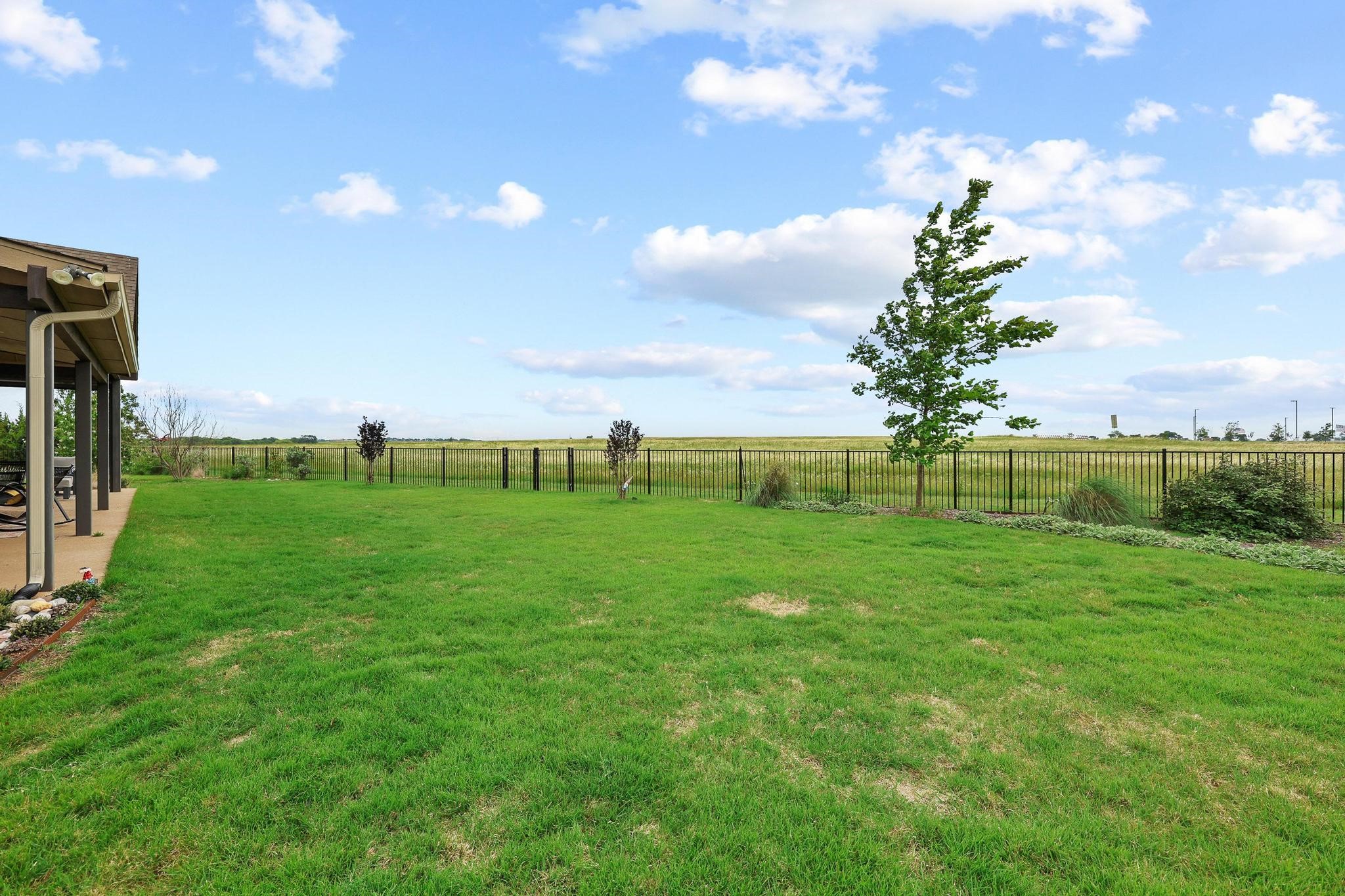 1605 Covered Bridge Court Gunter TX 75058