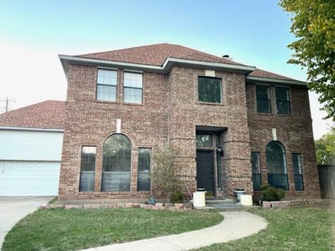 3015 Redstone Drive Arlington TX 76001