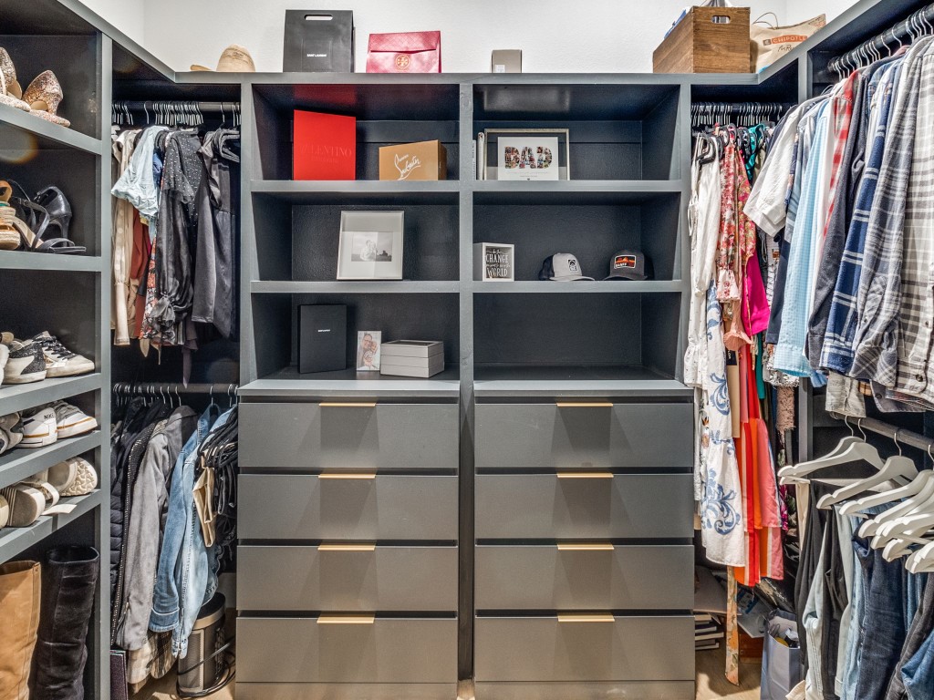 2146 Roanoke Avenue Dallas TX 75235