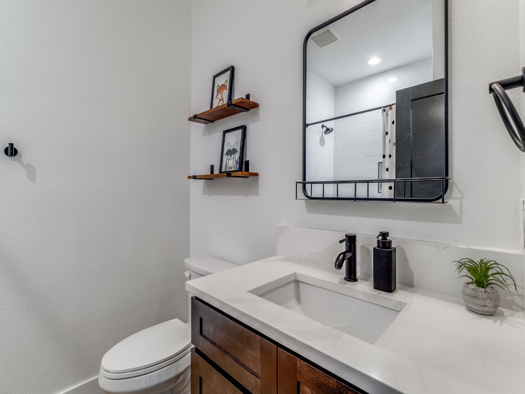 2146 Roanoke Avenue Dallas TX 75235