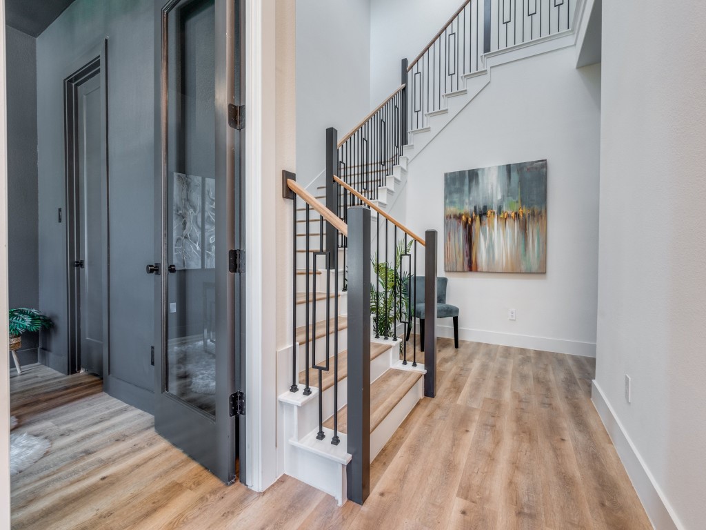 2146 Roanoke Avenue Dallas TX 75235