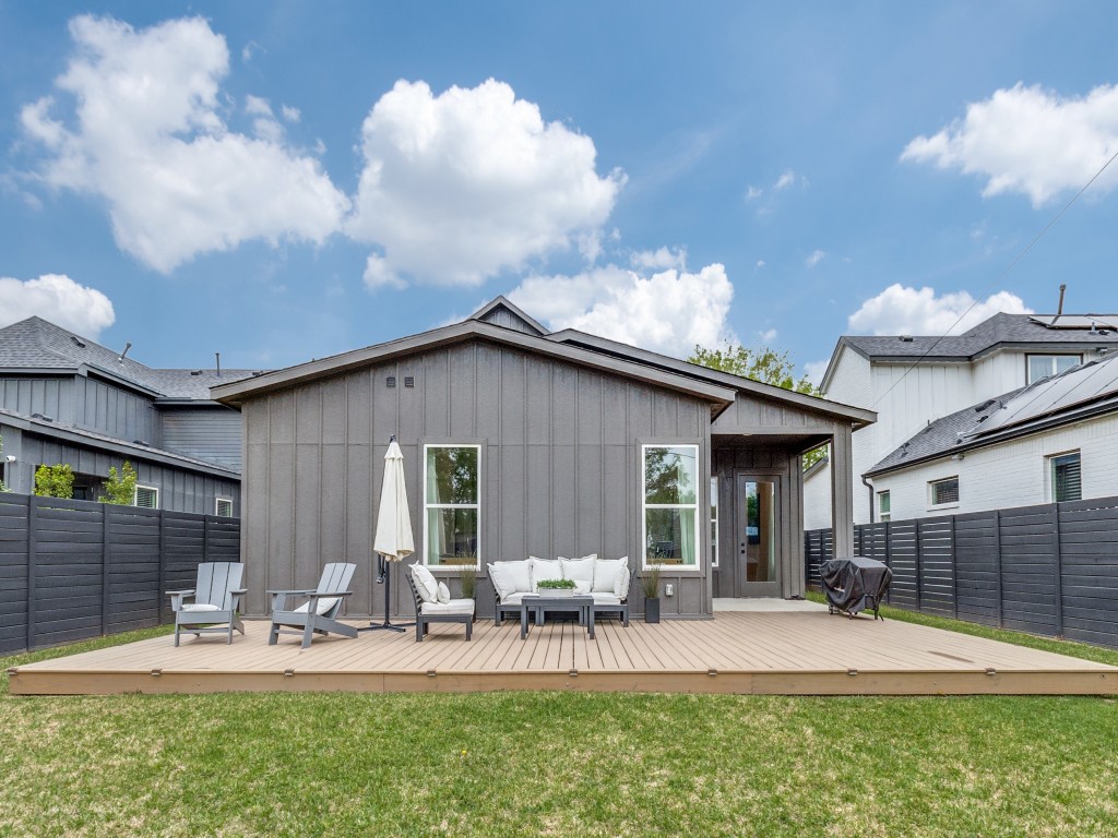 2146 Roanoke Avenue Dallas TX 75235