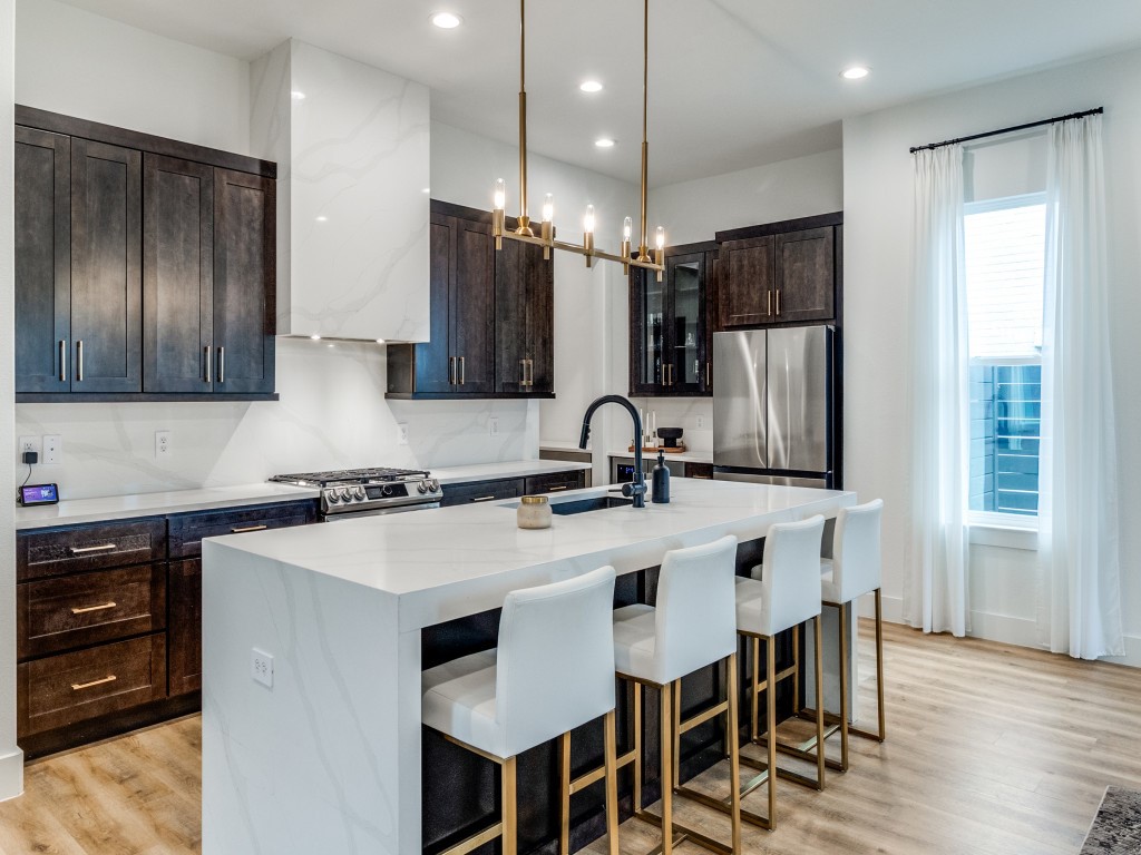 2146 Roanoke Avenue Dallas TX 75235