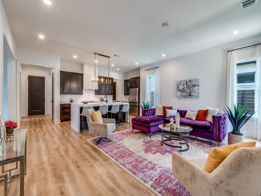 2146 Roanoke Avenue Dallas TX 75235