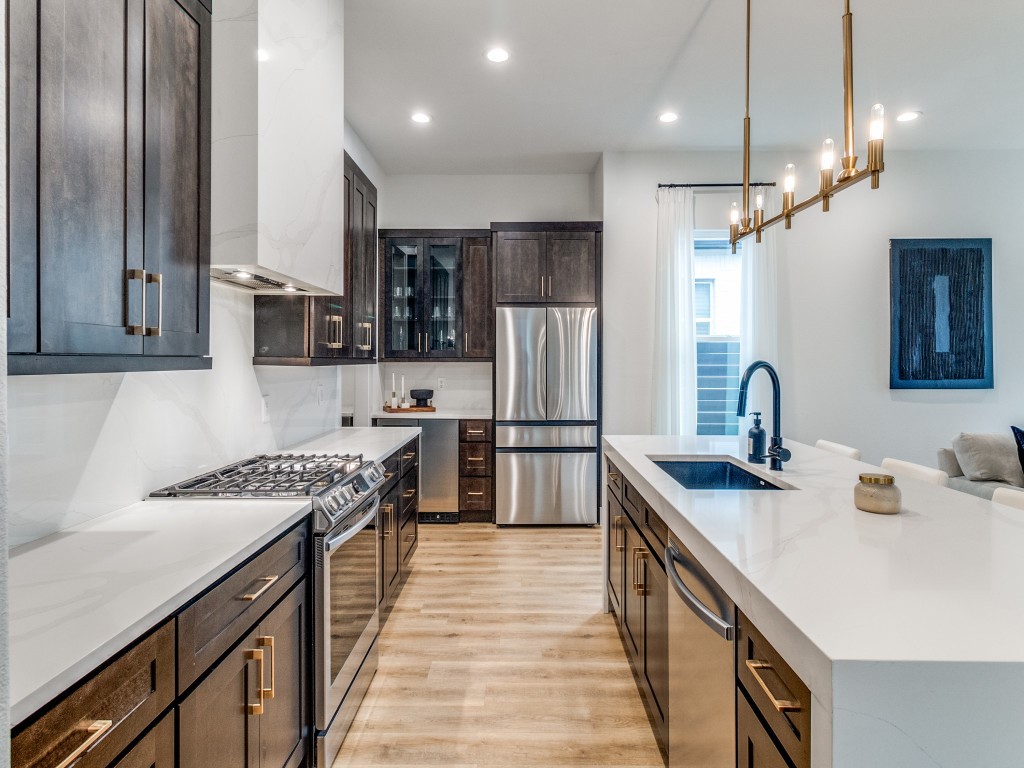 2146 Roanoke Avenue Dallas TX 75235